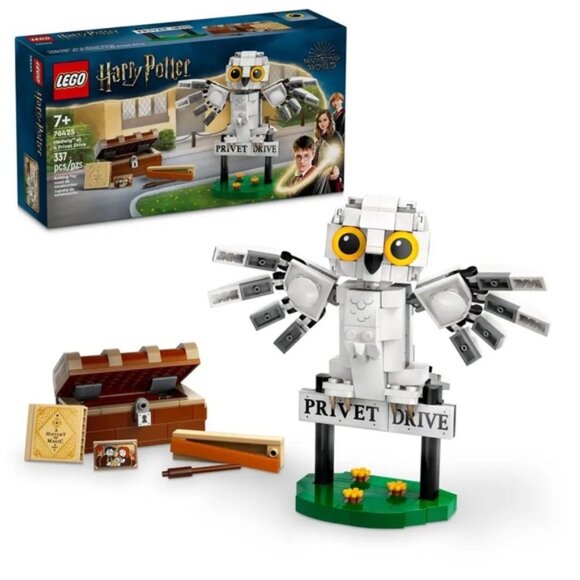 LEGO Harry Potter Hedwig Set - White and Black​ - Picture 1 of 2